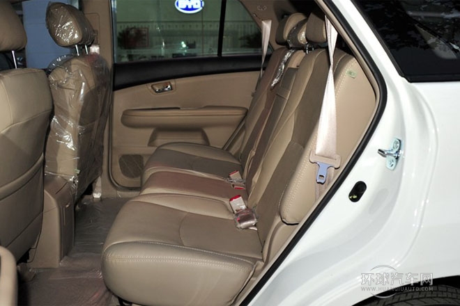 2013款 白金版 2.0L 手動(dòng)尊享型