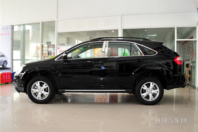 2013款 白金版 2.4L 自動(dòng)尊榮型