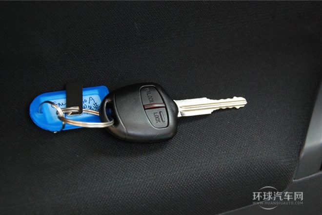 2013款 2.0L 手動兩驅(qū)舒適版