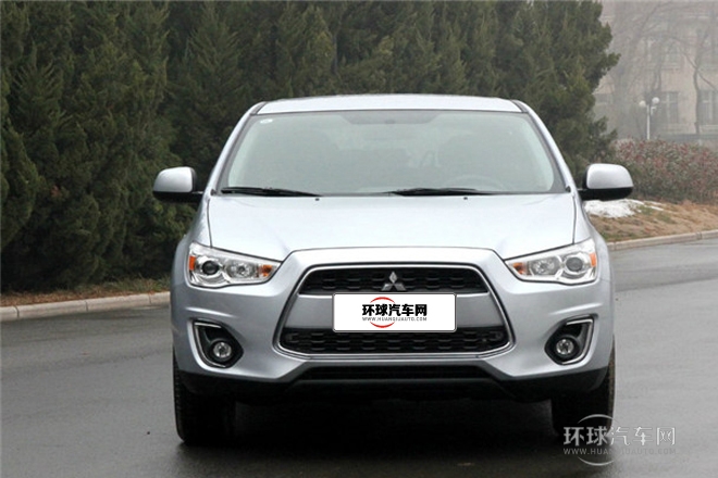 2013款 2.0L 自動兩驅(qū)豪華版