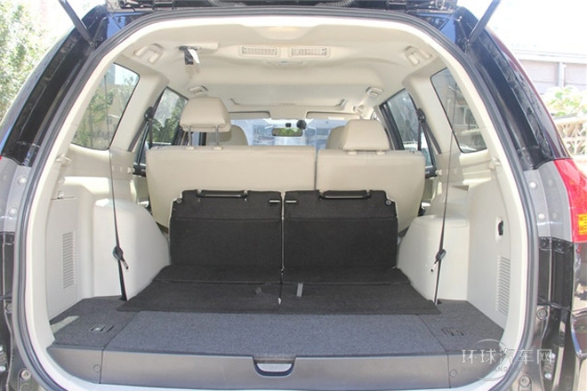 2014款 3.0L 自動四驅(qū)行政版