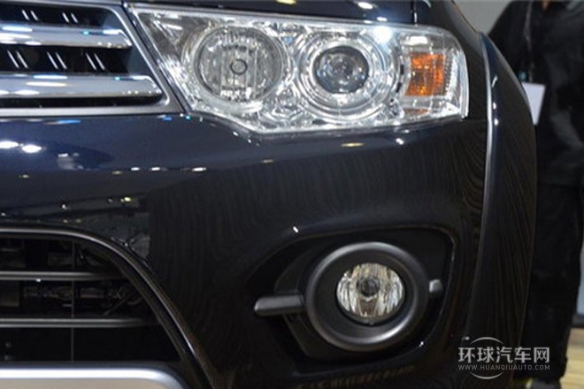 2014款 3.0L 自動四驅(qū)行政版