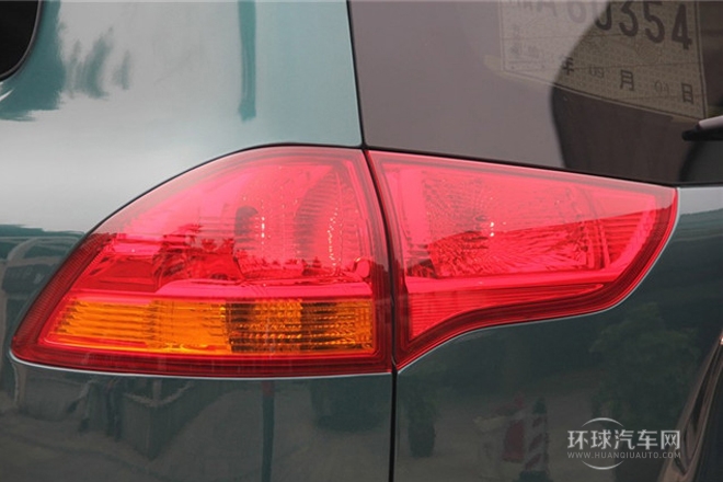 2013款 3.0L 自動四驅(qū)旗艦版
