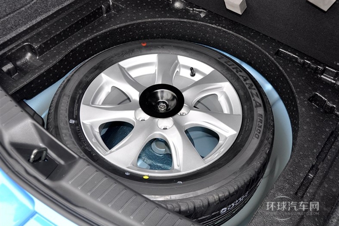 2012款 兩廂 2.0L 自動(dòng)豪華型