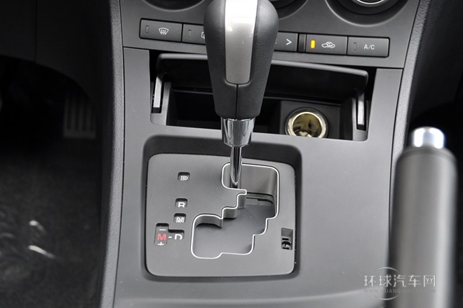2012款 兩廂 2.0L 自動(dòng)豪華型