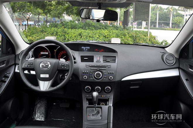 2012款 兩廂 2.0L 自動(dòng)豪華型