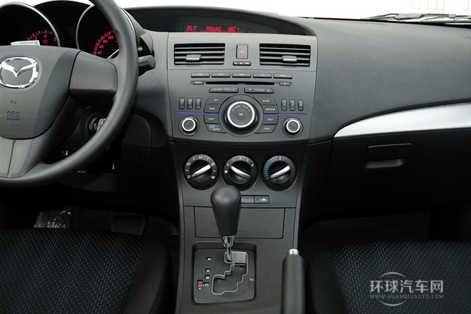 2013款 兩廂 1.6L 自動(dòng)精英型