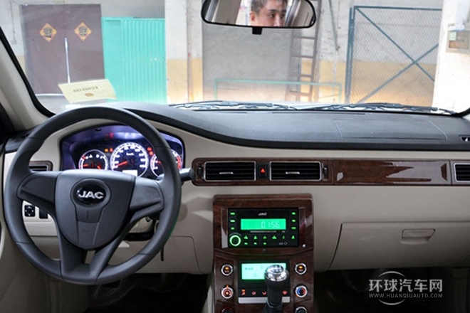 2014款 2.2L V3標(biāo)準(zhǔn)型標(biāo)雙排491QE
