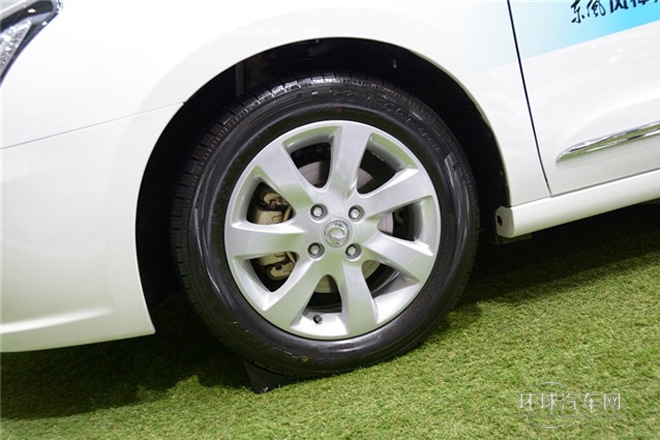 2014款 1.6L 自動(dòng)豪華型