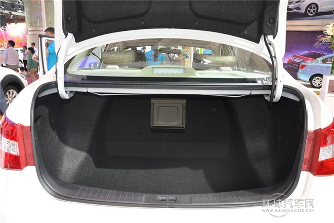 2014款 1.6L 自動(dòng)豪華型