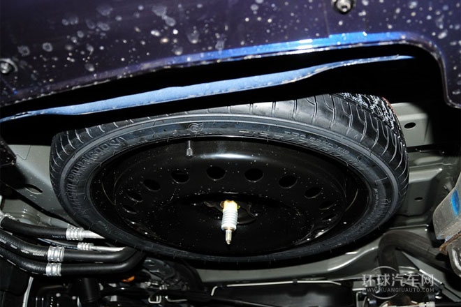 2013款 2.4L LT豪華商務(wù)行政版