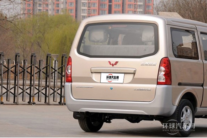2011款 1.2L標(biāo)準(zhǔn)型