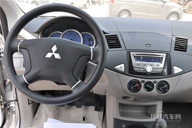 2011款 2.0L 手動擋豪華型