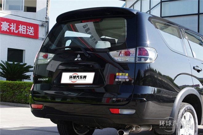 2011款 2.0L 手動(dòng)擋豪華型