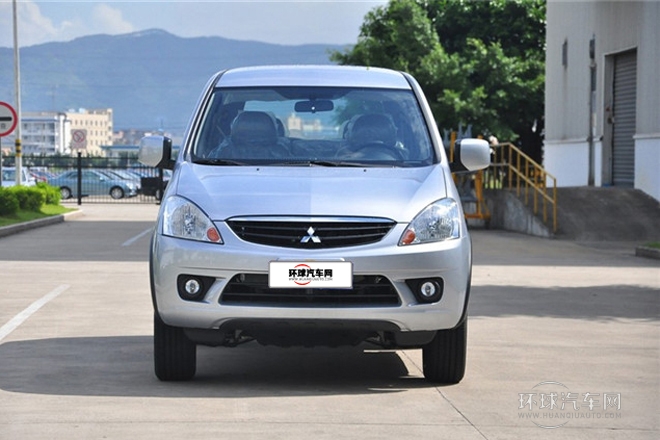 2011款 2.0L 自動(dòng)擋豪華型
