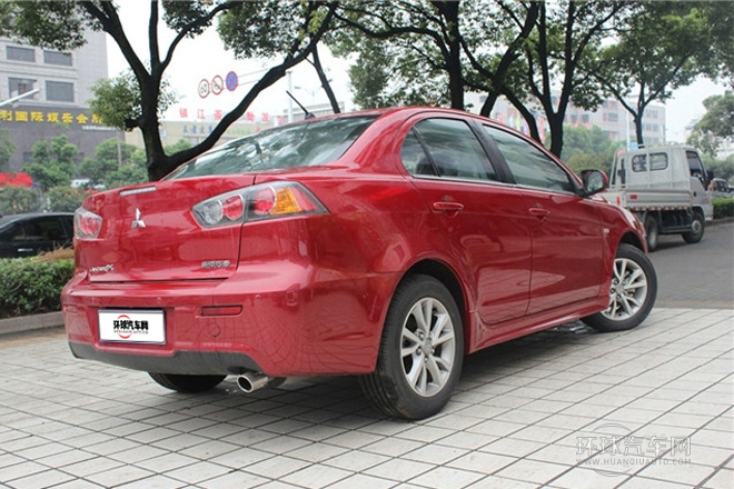 2013款 致尚版 1.8L 手動(dòng)豪華型