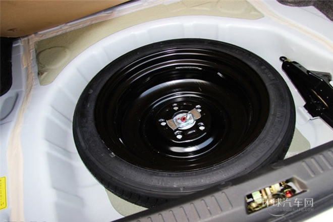 2013款 致炫版 2.0L 手動(dòng)舒適型