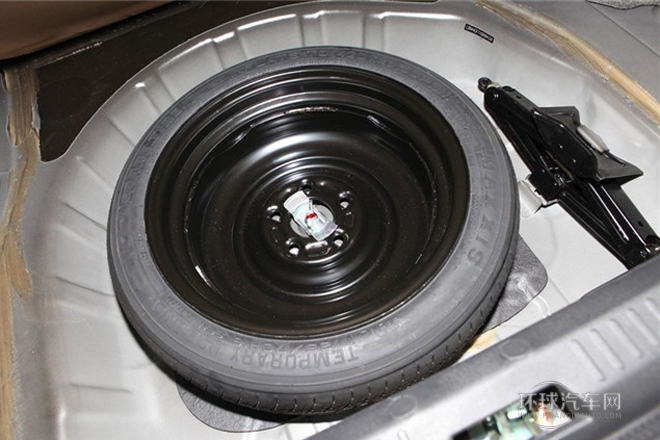 2013款 1.6L 手動(dòng)舒適型