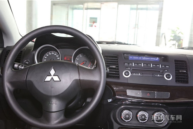 2013款 1.8L 自動(dòng)旗艦型 國(guó)IV