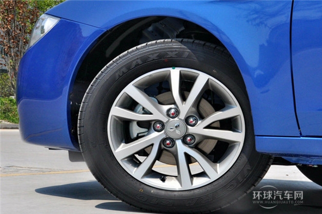 2013款 1.8L 手動(dòng)舒適型 國(guó)V