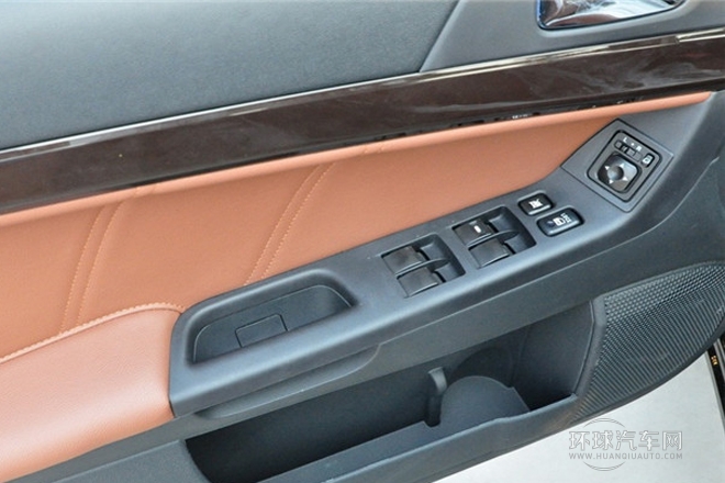 2013款 1.8L 自動(dòng)旗艦型 國(guó)V