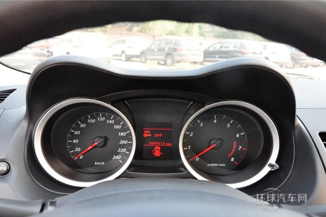 2013款 1.8L 自動(dòng)旗艦型 國(guó)V