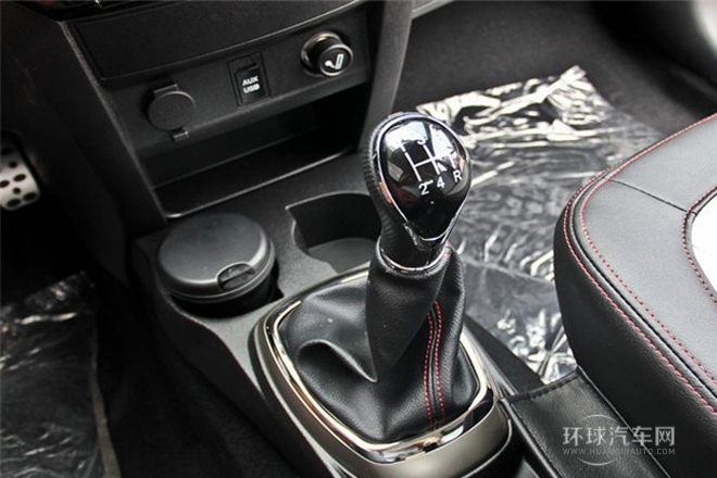 2014款 1.5L 兩驅(qū)豪華型