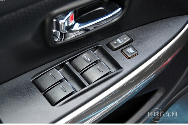 2012款 1.5L 兩驅(qū)舒適型