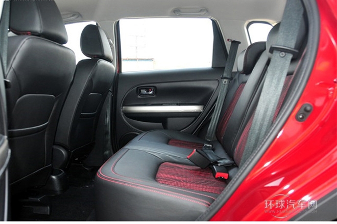 2012款 1.5L 兩驅(qū)舒適型