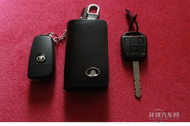 2012款 1.5L 兩驅(qū)豪華型