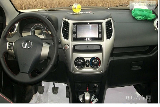 2012款 1.5L 兩驅(qū)豪華型