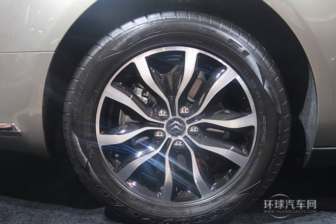 2014款 2.3L 自動(dòng)尊貴型