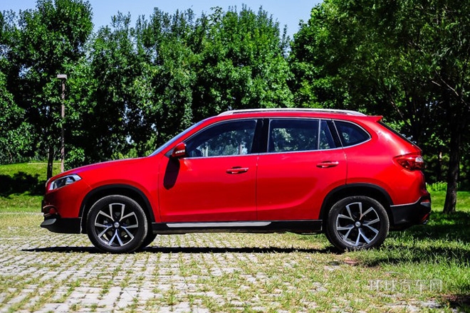 2014款 1.5T 自動四驅(qū)豪華型
