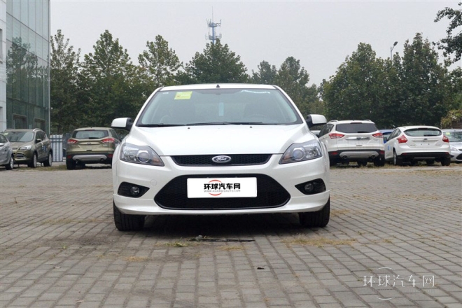 2014款 兩廂經(jīng)典 1.8L 手動酷白典藏版
