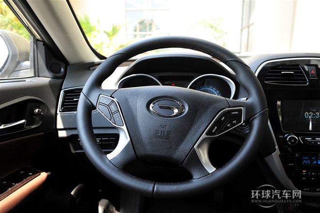 2015款 1.8T 自動(dòng)兩驅(qū)豪華版