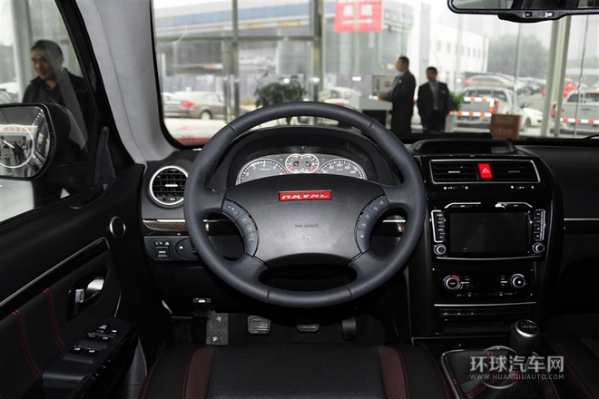 2015款 2.0T 手動(dòng)四驅(qū)精英型