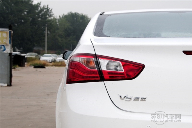 2015款 1.5L 手動(dòng)旗艦型