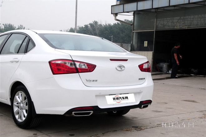 2015款 1.5L 手動(dòng)旗艦型
