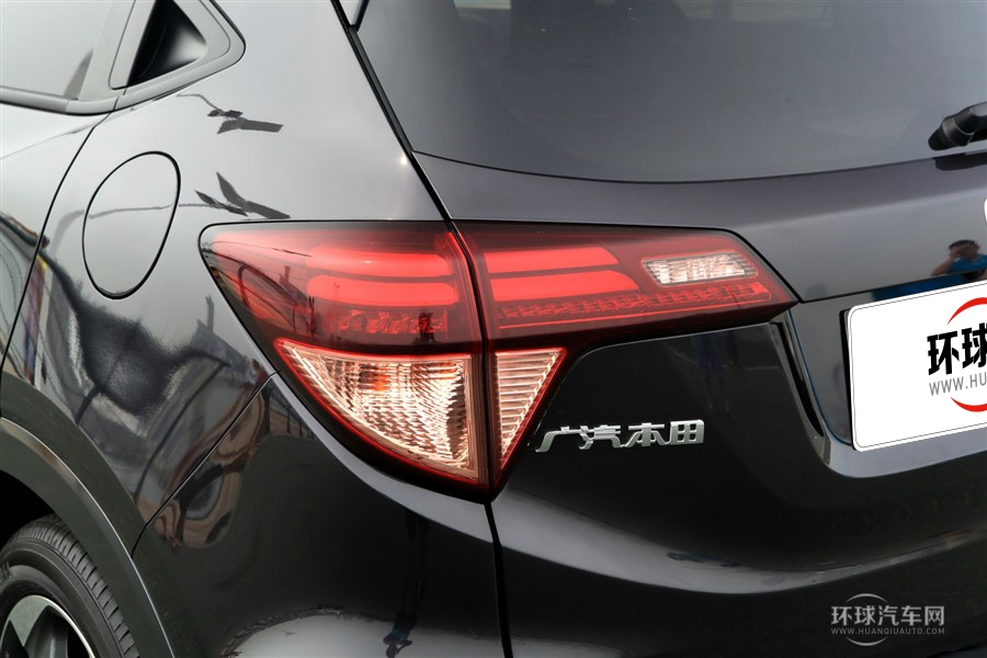 2015款 1.8L 手動(dòng)兩驅(qū)精英型