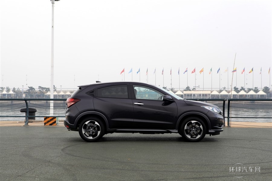2015款 1.8L 手動(dòng)兩驅(qū)精英型