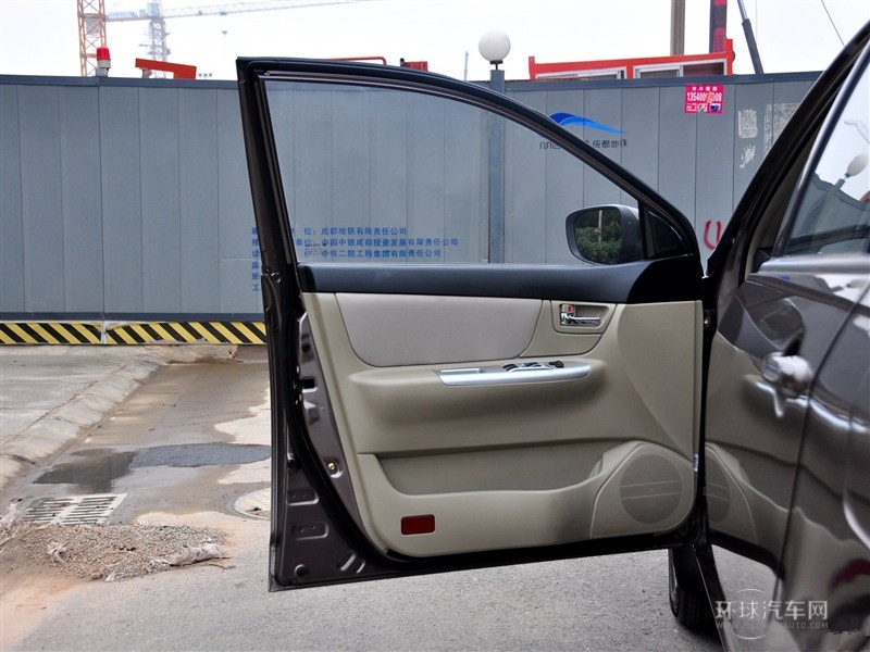 2014款 1.5L 手動(dòng)超越型