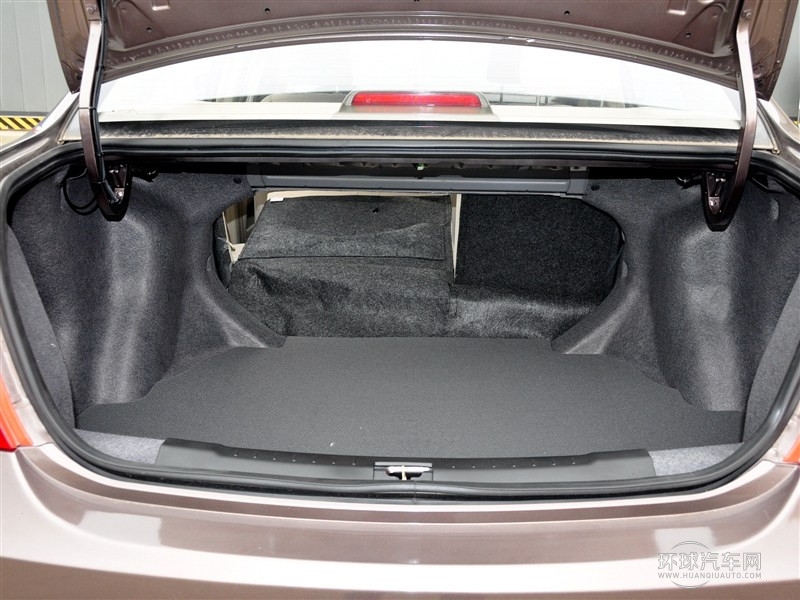 2014款 1.5L 手動(dòng)超越型