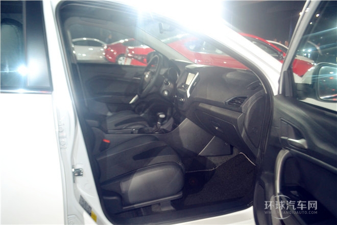2015款 1.5T 自動精英版