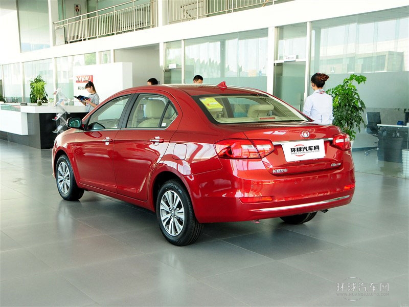 2015款 1.5L 手動(dòng)豪華型