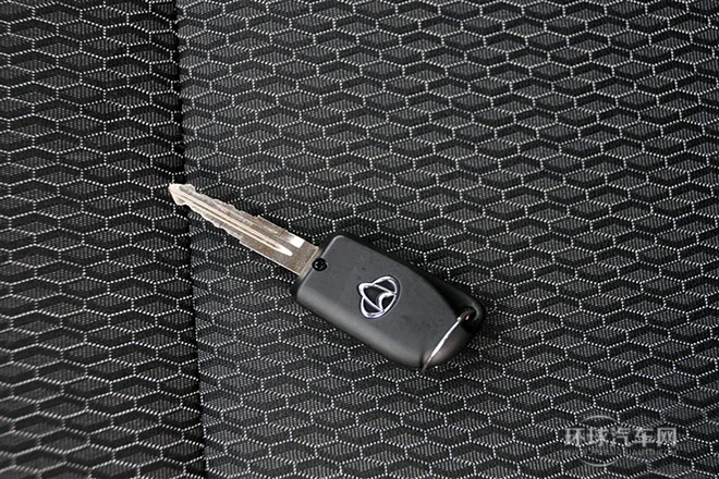 2015款 1.2L 手動(dòng)暢享型