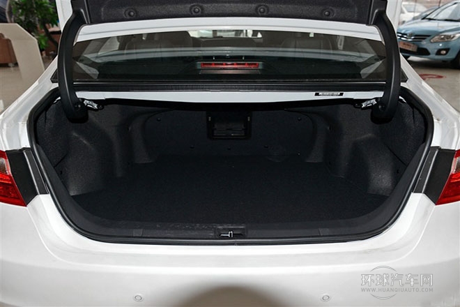 2014款 1.8T 自動(dòng)尊貴周年版 國(guó)IV