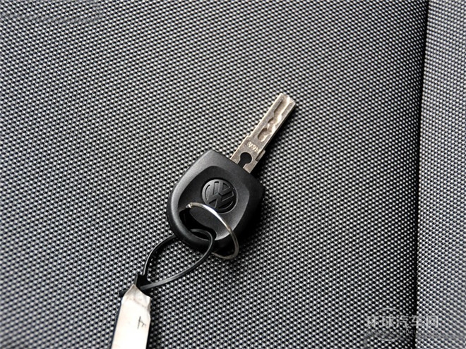 2015款 1.4L 手動時(shí)尚型
