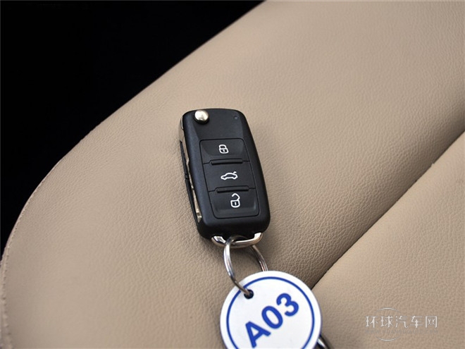 2015款 1.6L 手動(dòng)豪華型