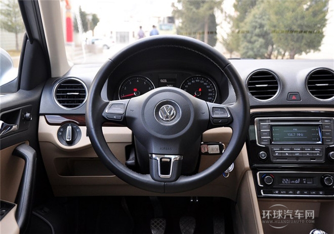 2015款 1.6L 手動(dòng)豪華型