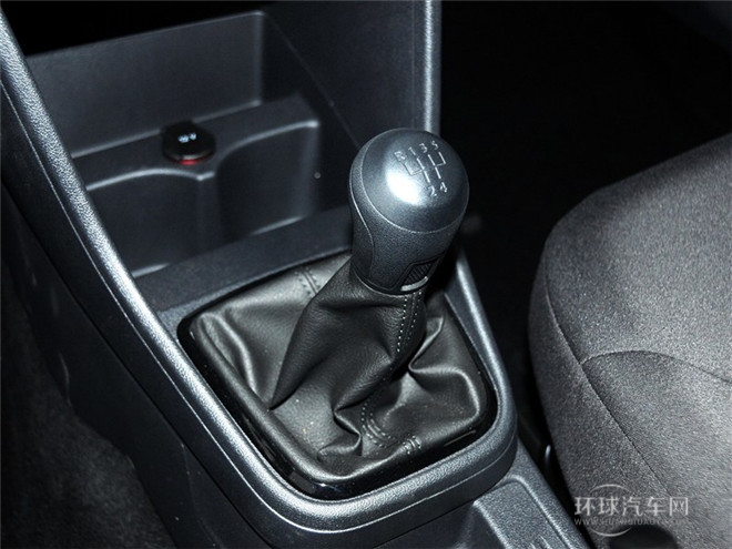 2015款 1.6L 手動(dòng)時(shí)尚型